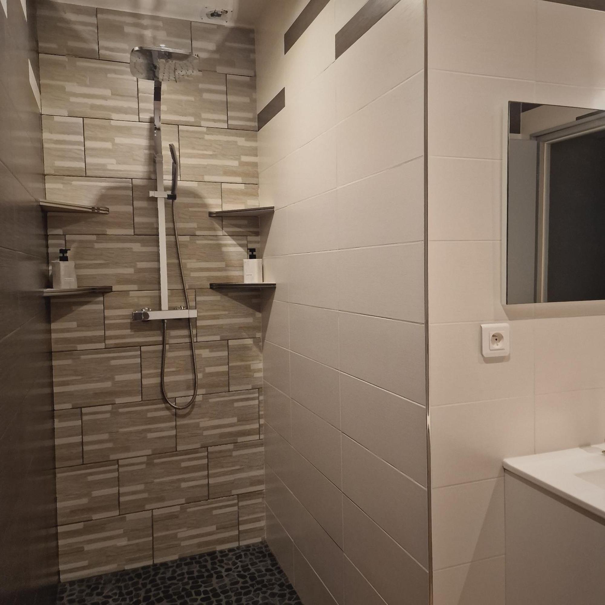 Les Chambres De Sandra Nurieux-Volognat Номер фото